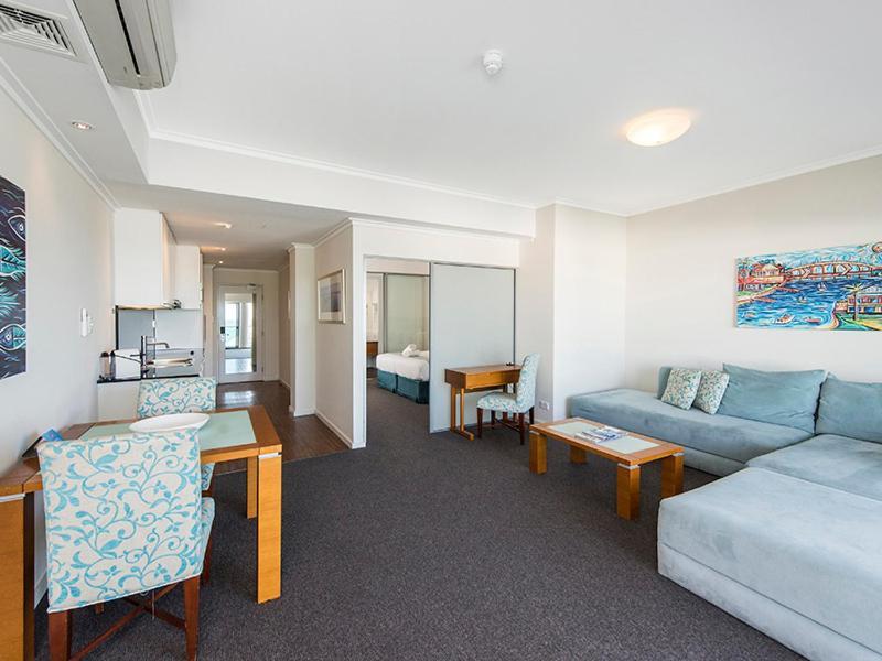 An Ocean,Beachfront And Pool View Apartment 210 Mandurah Exteriör bild