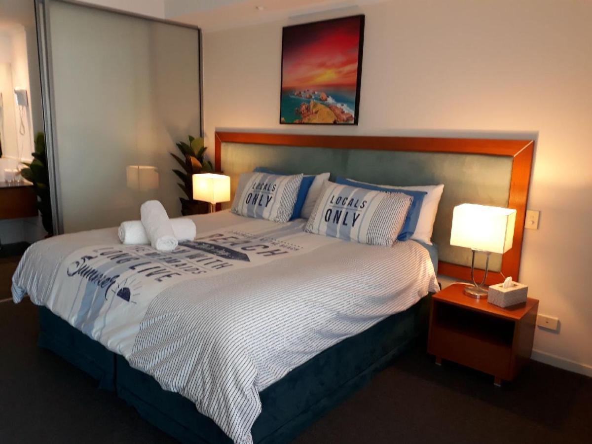 An Ocean,Beachfront And Pool View Apartment 210 Mandurah Exteriör bild