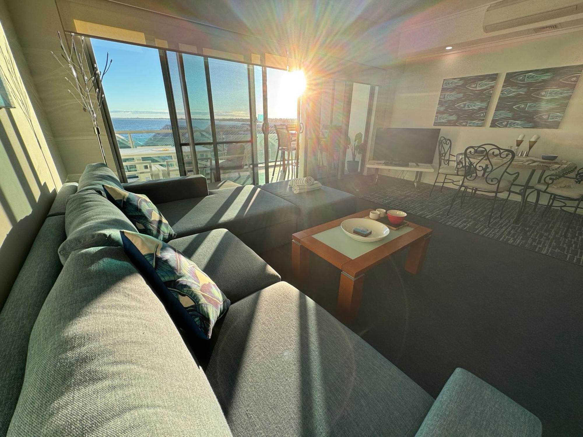 An Ocean,Beachfront And Pool View Apartment 210 Mandurah Exteriör bild