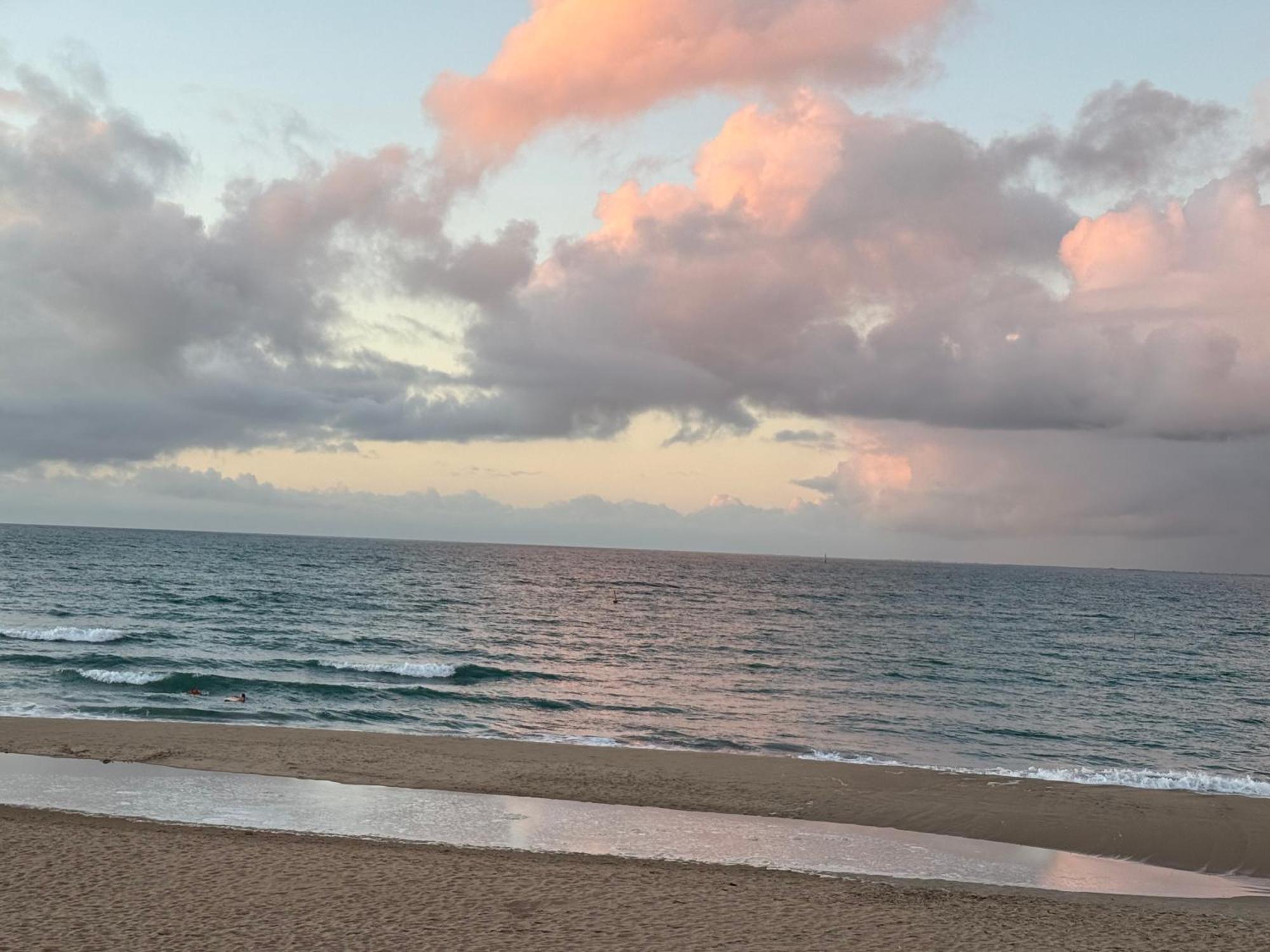 An Ocean,Beachfront And Pool View Apartment 210 Mandurah Exteriör bild