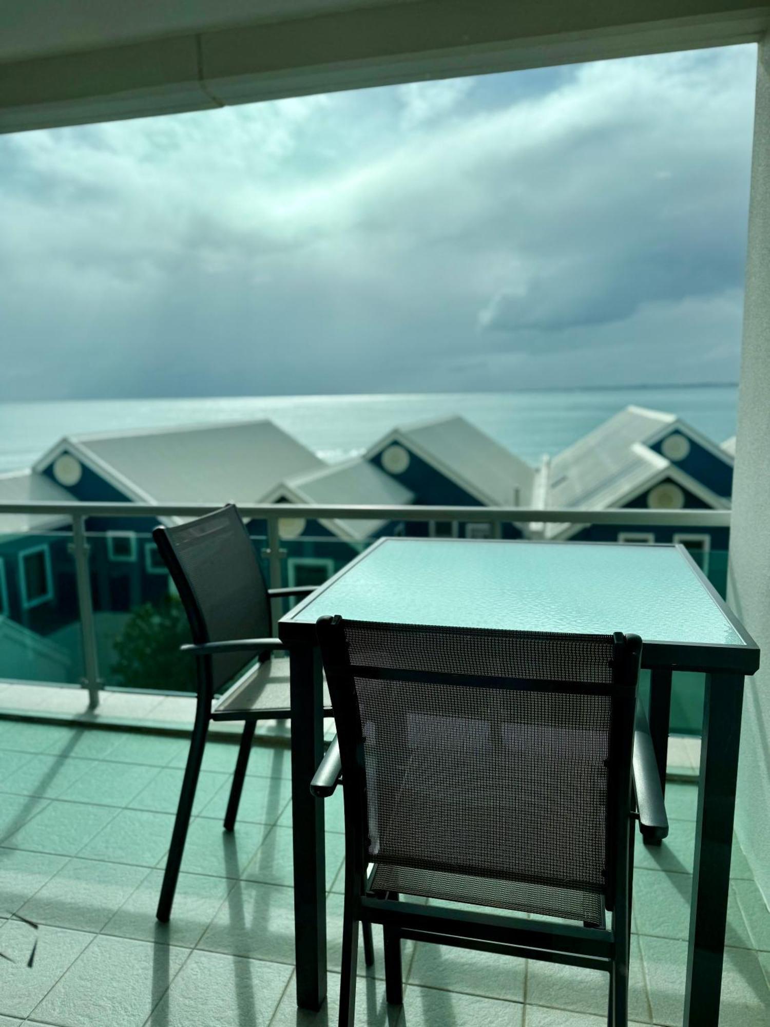An Ocean,Beachfront And Pool View Apartment 210 Mandurah Exteriör bild