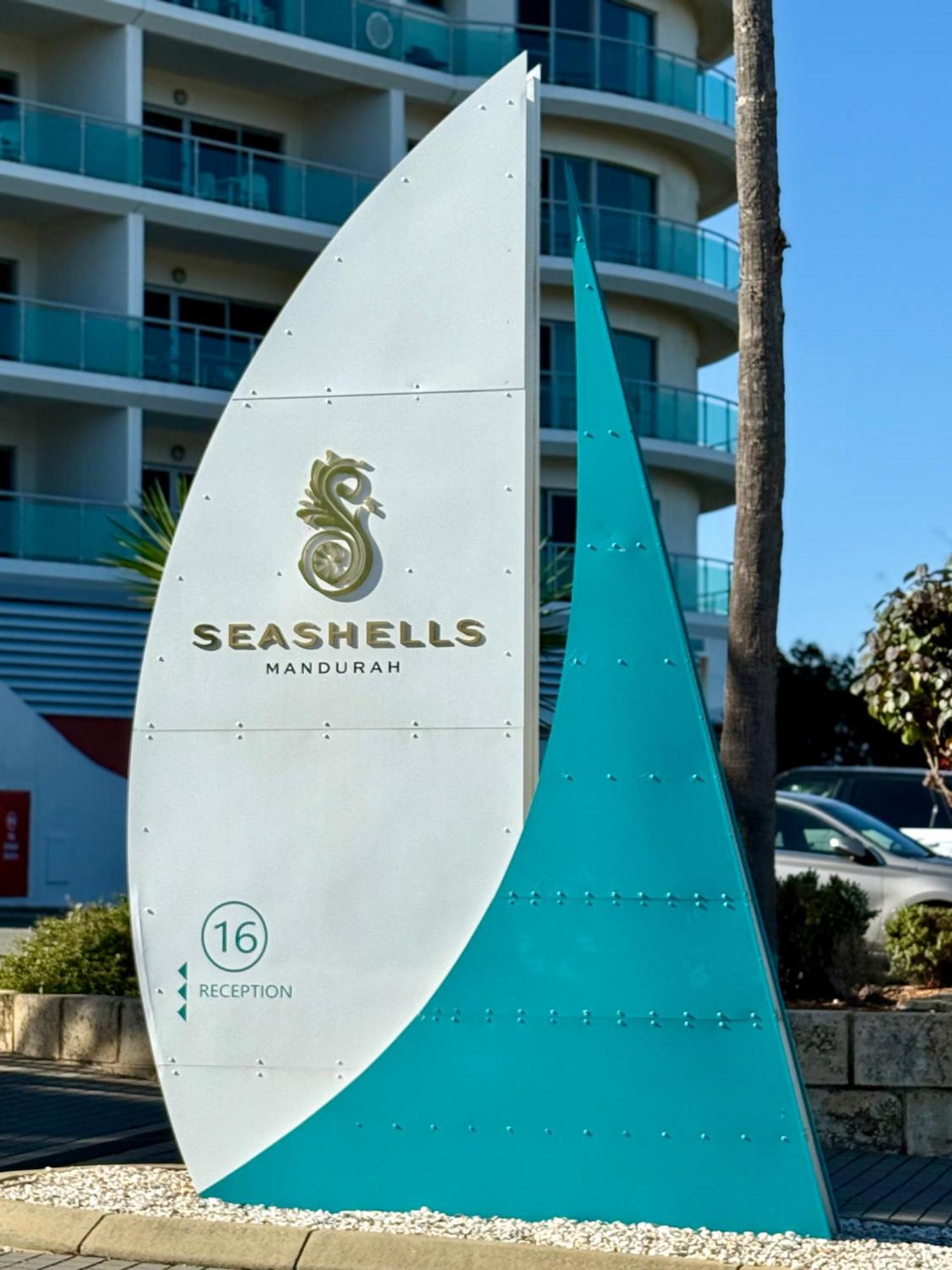 An Ocean,Beachfront And Pool View Apartment 210 Mandurah Exteriör bild